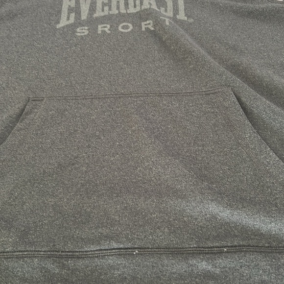 Everlast sleeveless hoodie.  Size 3XL - Picture 2 of 3